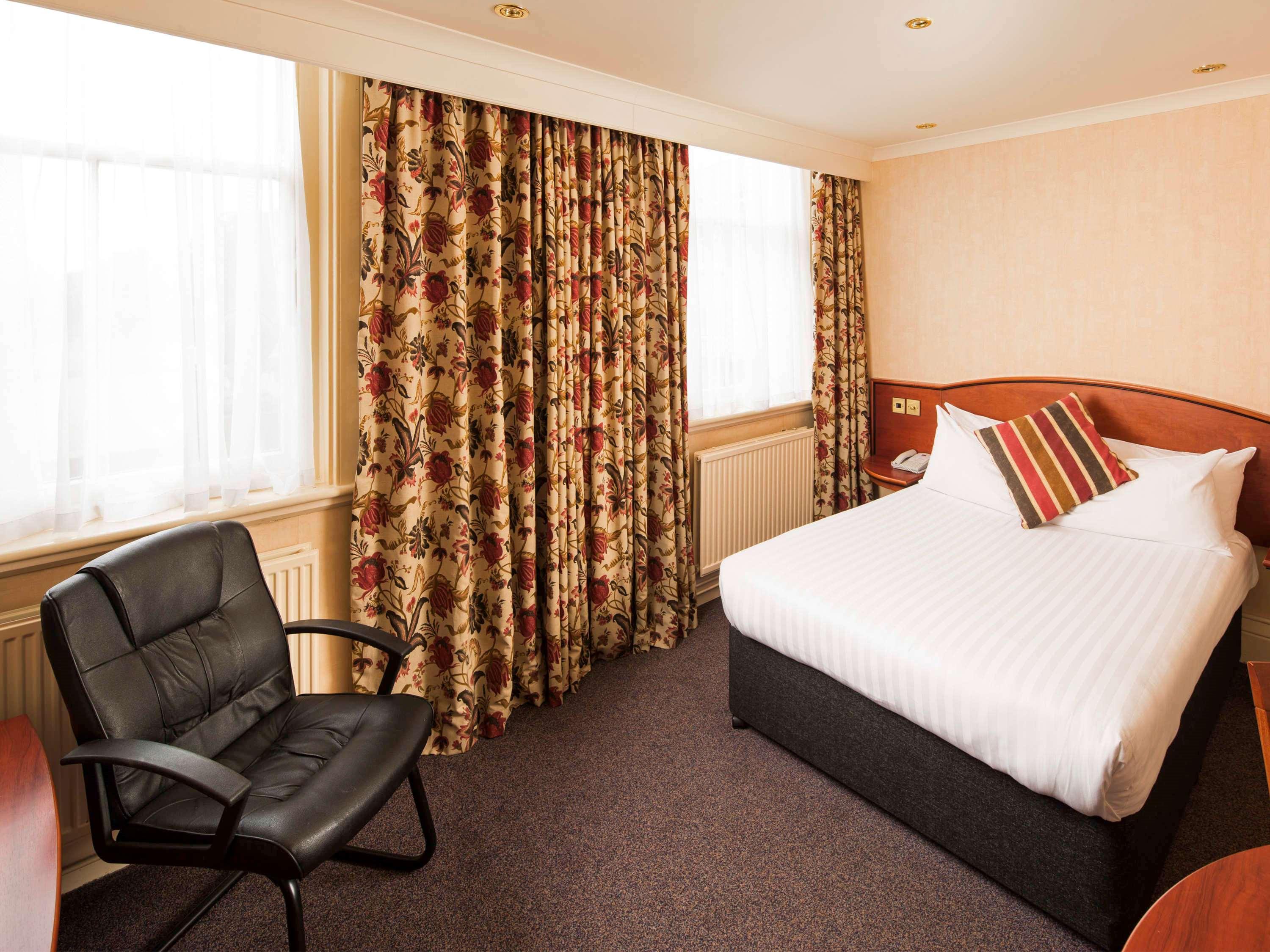 Mercure Burton Upon Trent, Newton Park Экстерьер фото